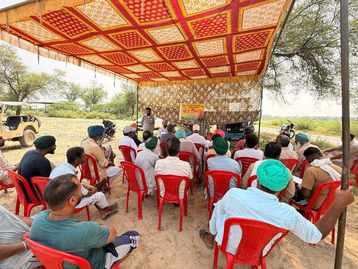 Agriculture Department organizes 'Farm Day' at Badhai village under 'Mission for Cotton Productivity'