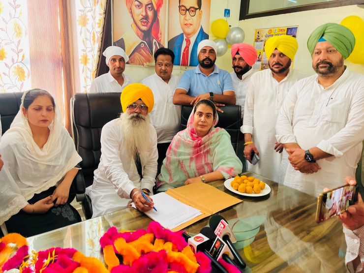 Avtar Singh Tari took charge as the President of Municipal Council Bhawanigarh in the presence of MLA Narinder Kaur Bharaj.