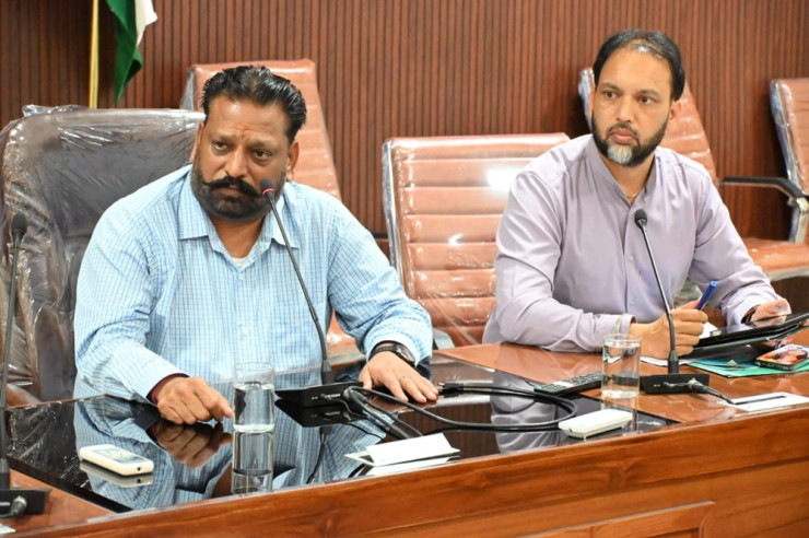 Punjab State Food Commission member conducts surprise inspection in the district
